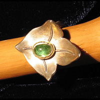 Ring mit Blatt und Turmalin Galeriebild
